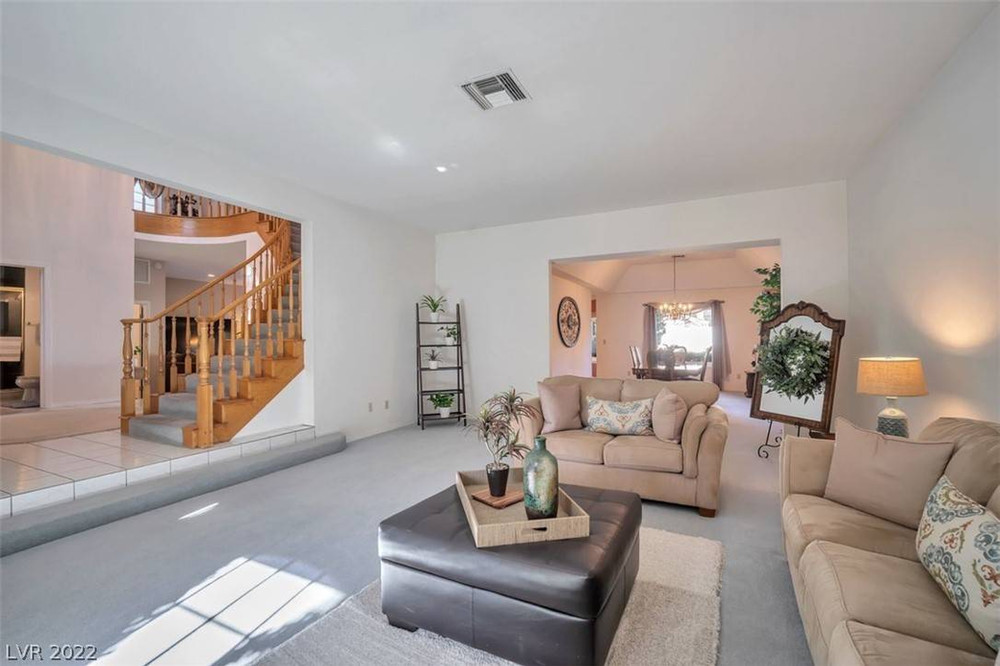 living room of a rental home in Las Vegas